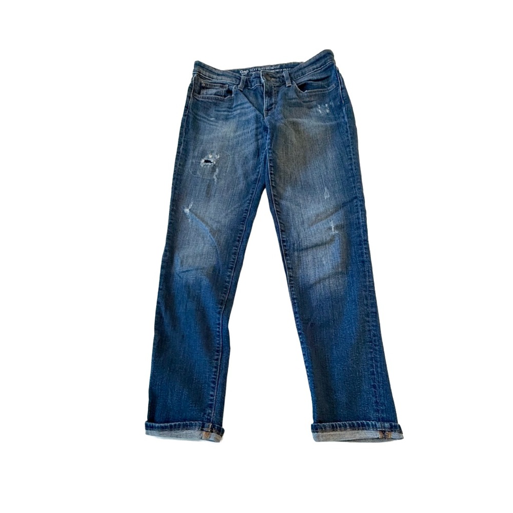 Gap Sexy Boyfriend Fit Distressed  Womens Size 2/26R Med. Wash Relaxed Fit Denim